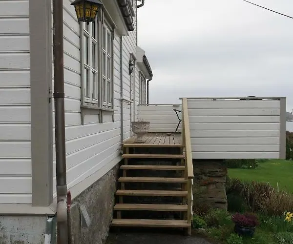 Tatil Evi Idyllisk Royksund